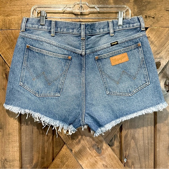 Wrangler Pants - NWOT Wrangler Festival Denim Cut-Off Shorts Sz 31